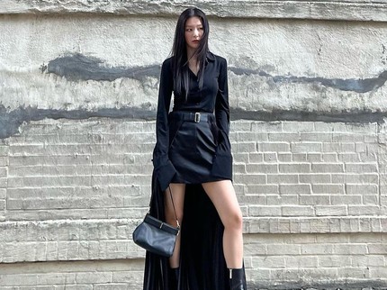 5 Potret OOTD Seulgi Red Velvet di New York, Gaya Santai hingga Dress Elegan
