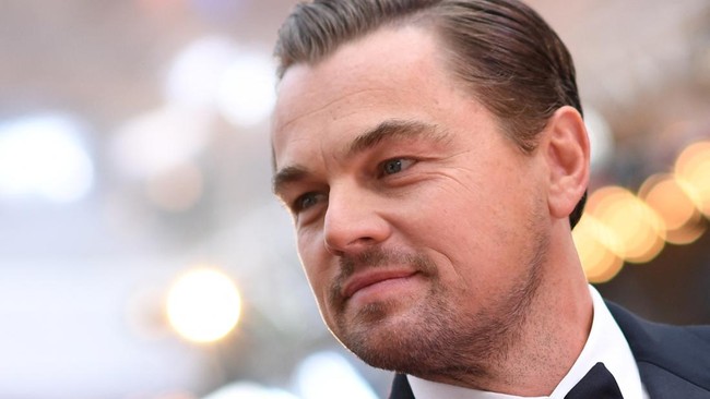 Bantahan Terkini: Leonardo DiCaprio dan Vittoria Ceretti Belum Tunangan
