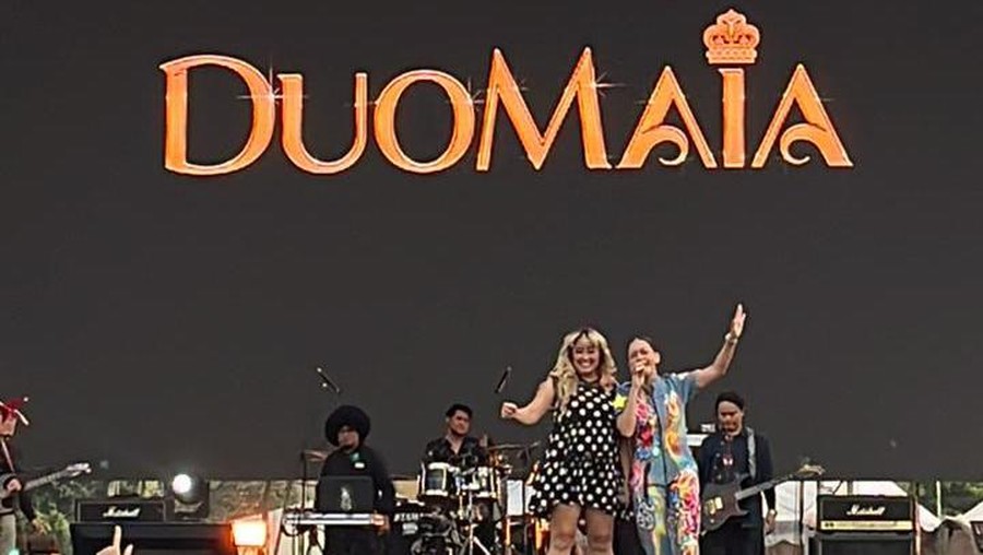 Maia Estianty Maia Estianty dan Pinkan Mambo saat ditemui di Bandung.