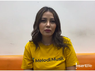 img-title Tak Larang Orang bawakan Lagu Glenn Fredly, Mutia Ayu: Asalkan Izin
