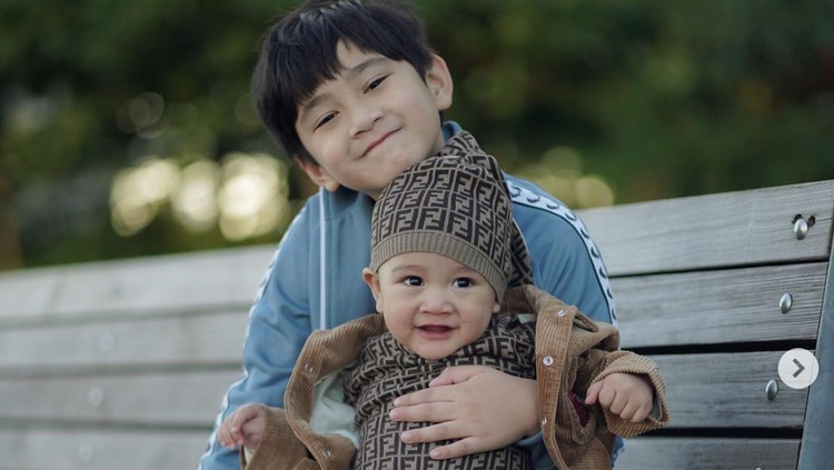 Rayyanza ‘Cipung’ dan Rafathar