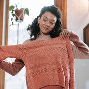 Pakaian Berbahan Rajut Cocok Dipakai di Musim Hujan, Ini 7 Pilihan Knitwear Brand Lokal yang Bisa Jadi Koleksimu