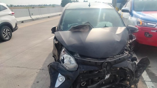 Ketiga jenazah korban kecelakaan di Tol Semarang-Solo telah dilarikan ke Rumah Sakit Daerah (RSUD) Pandan Arang, Kabupaten Boyolali.