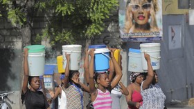 FOTO: Krisis Air Bersih di Haiti akibat Protes Kenaikan Harga BBM