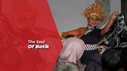 Kreasi Batik Ciamis Tari Made di New York Indonesia Fashion Week 2022