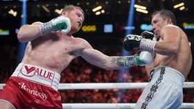 FOTO: Canelo Hajar Golovkin di Duel Trilogi