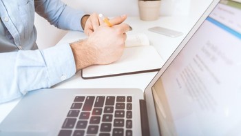 Ketika Inovasi Membuka Peluang Baru! Cara Teknologi Mendorong Pertumbuhan Bisnis dan UMKM