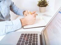 Ketika Inovasi Membuka Peluang Baru! Cara Teknologi Mendorong Pertumbuhan Bisnis dan UMKM