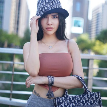 Tahapan Maria Vania Cari Suami: Seleksi, Eliminasi, Resepsi