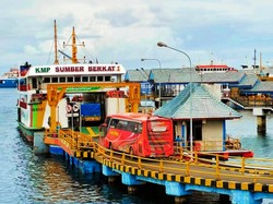 Tarif Tiket Penyeberangan Ketapang Banyuwangi Batal Naik Disambut Suka Cita