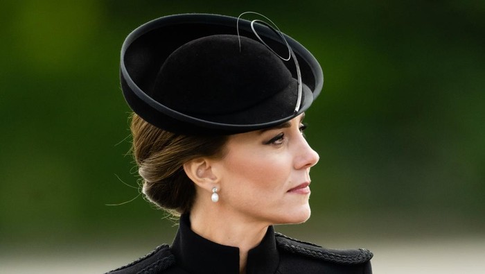 Intip Deretan Perhiasan Kate Middleton Saat Pemakaman Ratu Elizabeth II, Ada Kepunyaan Putri Diana Intip Deretan Perhiasan Kate Middleton Saat Pemakaman Ratu Elizabeth II, Ada Kepunyaan Putri Diana