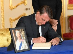 Jelang Pemakaman Elizabeth, Presiden Brasil Sempat-sempatnya Kampanye!