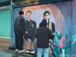 Dikabarkan Segera Menikah, Mural Kaesang-Erina Gudono Muncul di Solo