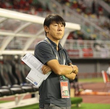 Komentari Foto Luna Maya Pakai Crop Top, Shin Tae Yong Digoda Netizen