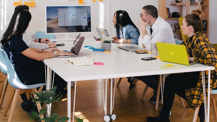 Kondisi pasar Indonesia yang semakin bersaing menuntut strategi go-to-market yang tidak hanya kuat secara global, tetapi juga relevan secara lokal.