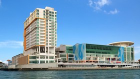 Menikmati Hamparan Selat Makassar dari Swiss-Belhotel Balikpapan
