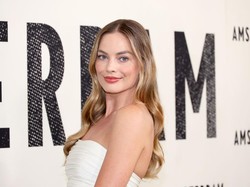 Margot Robbie Sebut Proyek Pirates of the Caribbean Dihentikan