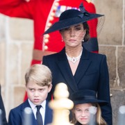 Fakta di Balik Kalung Mutiara Kate Middleton di Pemakaman Ratu Elizabeth II! Ternyata Pernah Dipakai Putri Diana