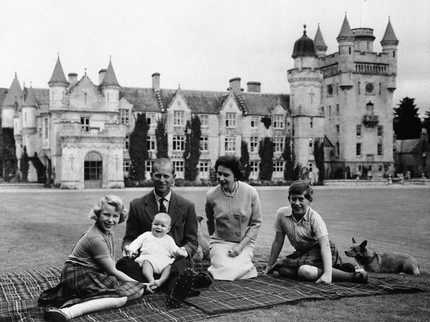 Kisah Menarik Persalinan Empat Anak Ratu Elizabeth, Mulai Charles hingga Edward