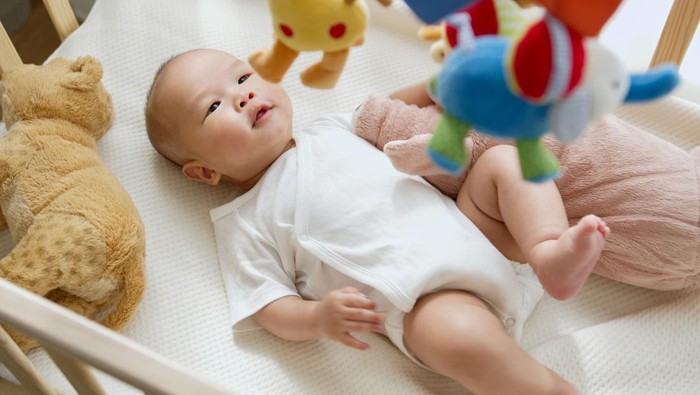 bayi 4 bulan sudah bisa apa