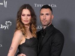 Adam Levine Diisukan Selingkuh, 4 Model Ini Senasib Dengan Behati Prinsloo