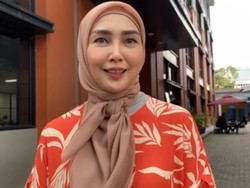 Koh Steven Meninggal Dunia, Fenita Arie: Dipanggil dalam Jalan Dakwah