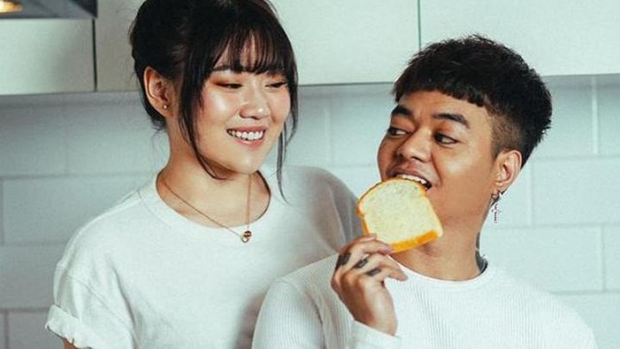 Diisukan Selingkuh, Ini Perjalanan Cinta Reza Arap dan Wendy Walters Sejak Perkenalan