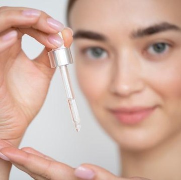 6 Pilihan Kandungan Natural Oil pada Skincare untuk Kulit Berminyak dan Atasi Jerawat