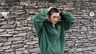 img-title Kang Tae Oh Jalani Wamil & Pamer Rambut Cepak ABRI, Tetap Ganteng!