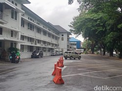Hari Ojol Makassar, Parkiran Balai Kota yang Biasa Sesak Jadi Sepi Kendaraan