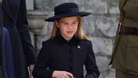 Momen Manis Pangeran Harry dan Putri Charlotte di Pemakaman Ratu Elizabeth II