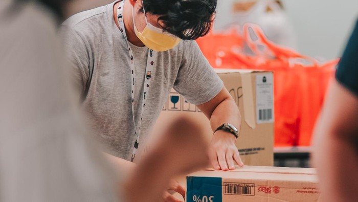 Proses retur marketplace melibatkan verifikasi dan pengembalian barang yang perlu dipahami UMKM agar stok dan arus kas tetap terkelola.
