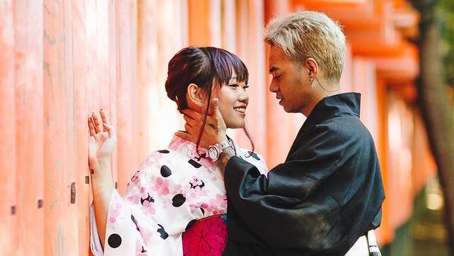 Reza Arap dan Wendy Walters