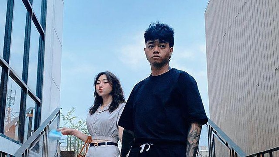 Reza Arap dan Wendy Walters Reza Arap dan Wendy Walters