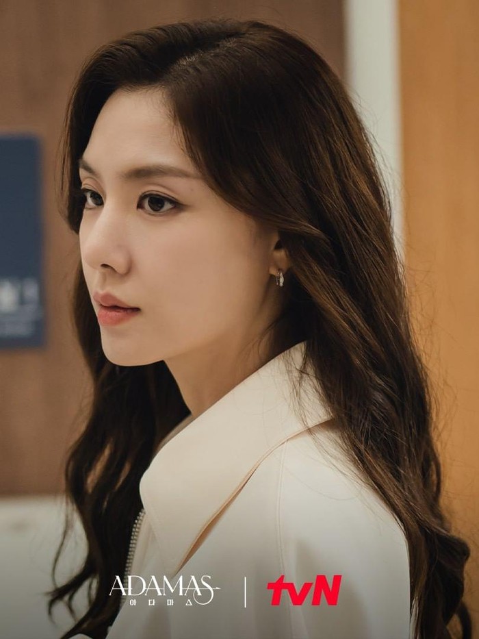 Kamu sendiri pertama kali melihat Seo Ji Hye dari drama apa nih, Beauties?/ Foto: instagram.com/tvn_drama
