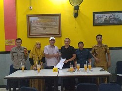 Ortu Bantah Ada Surat Damai Siswi SMP Ditendang dengan ASN Sinjai Andi Adi