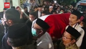 VIDEO: Momen Jenazah Azyumardi Azra Tiba di Rumah Duka