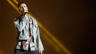 img-title Ketahuan Selingkuh, Adam Levine Bersyukur Istri Tak Minta Cerai