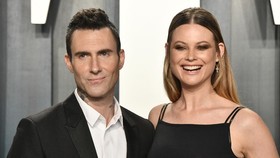 Adam Levine Masih Gandeng Istri di Tengah Badai Rumor Perselingkuhan