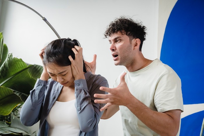 Gemini sering gagal menyenangkan hati Pisces, meskipun Pisces selalu sabar terhadap Gemini namun keduanya benar-benar tidak dapat disatukan/Foto: pexels.com/ Timur Weber Gemini sering gagal menyenangkan hati Pisces, meskipun Pisces selalu sabar terhadap Gemini namun keduanya benar-benar tidak dapat disatukan/Foto: pexels.com/ Timur Weber