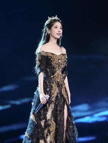 img-title Anggun Bak Disney Princess, Simak Potret IU di Konser Solo 'The Golden Hour: Under the Orange Sun'
