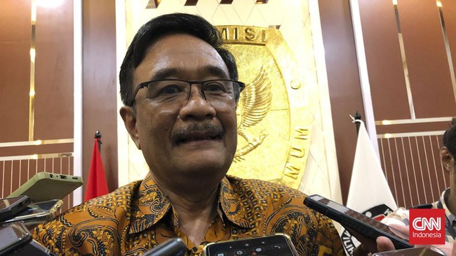 Ketua DPP PDIP Djarot Saiful Hidayat mengingatkan bahwa hubungan antarpartai seharusnya berbentuk kerja sama yang saling memperkuat.