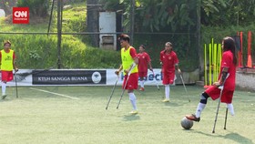 VIDEO: Jokowi Beri Sangu Timnas Sepak Bola Amputasi Untuk Piala Dunia