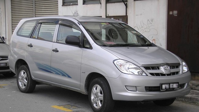 Kijang Innova hadir tidak lepas dari nama besar Kijang sebagai produk andalan mobil keluarga Toyota di dalam negeri.