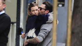 FOTO: Adam Levine dan Behati Mesra Sebelum Diterpa Isu Selingkuh