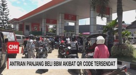 VIDEO: Antrian Panjang Beli BBM Akibat QR Code Tersendat