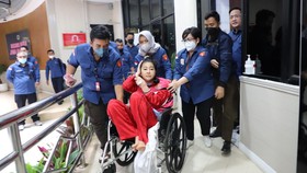 Baca Pleidoi, Hasnaeni 'Wanita Emas' Mengaku Depresi