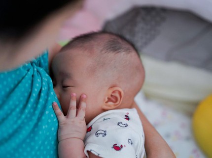 5 Cara Tepat Menggunakan Nipple Shield agar Terhindar dari Puting Lecet