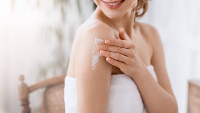 Wajib Tahu, Ini Perbedaan Body serum dan Body Lotion Serta Rekomendasi Produknya Wajib Tahu, Ini Perbedaan Body serum dan Body Lotion Serta Rekomendasi Produknya