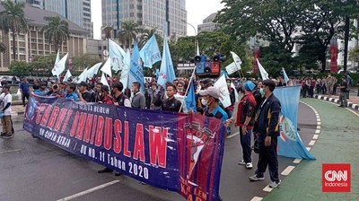 Buruh Kembali Demo Tolak BBM Naik di Patung Kuda Jakarta